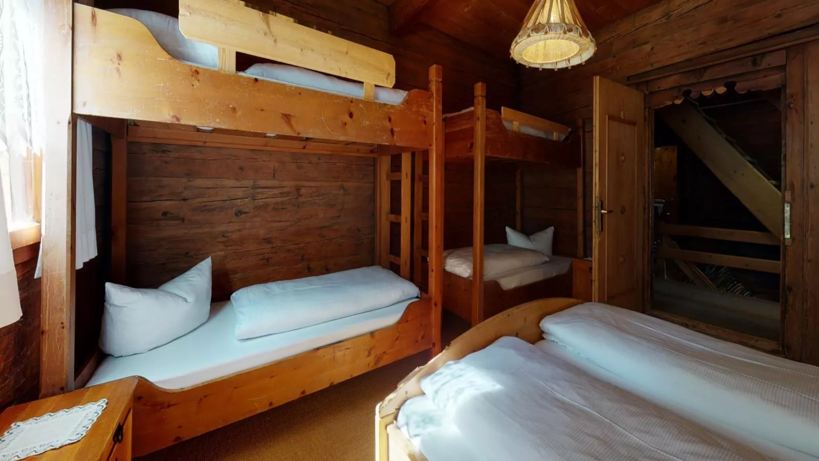 Alpin Hideaway L-Bedroom
