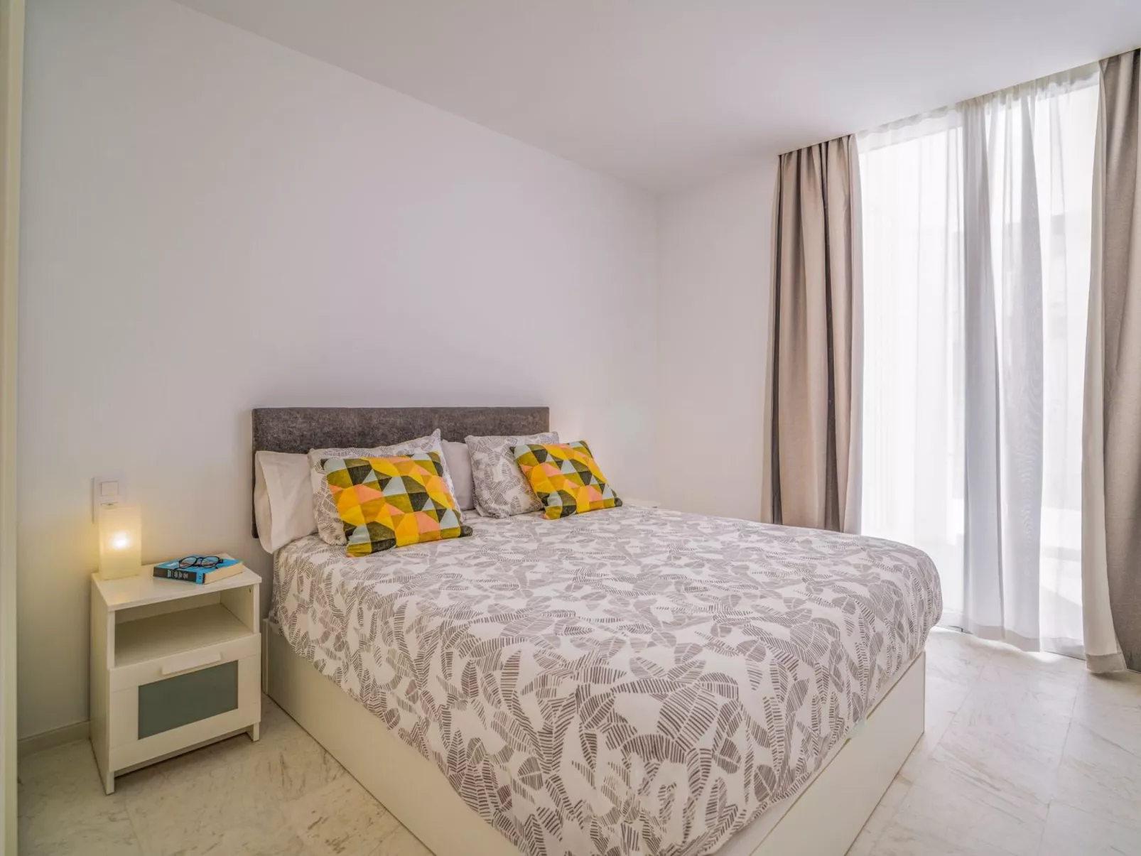 Schönes Appartement Pool und Strand - Inside