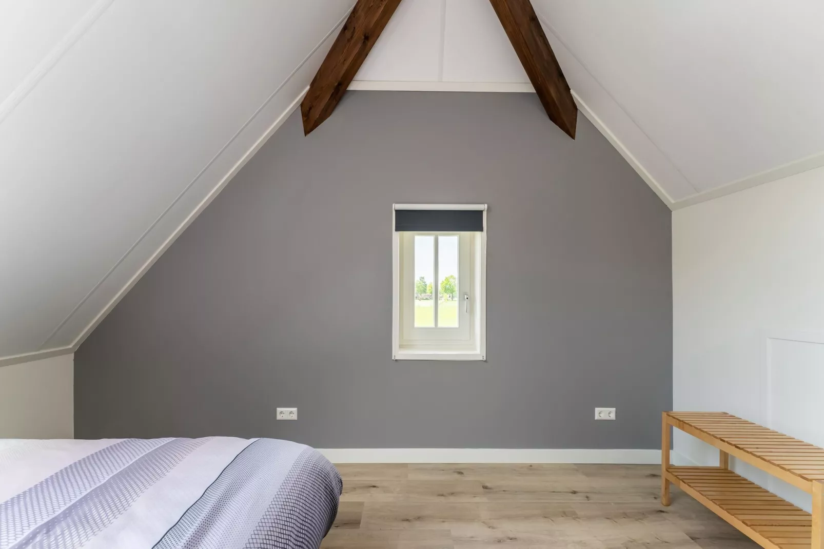 Home Den Ham-Bedroom