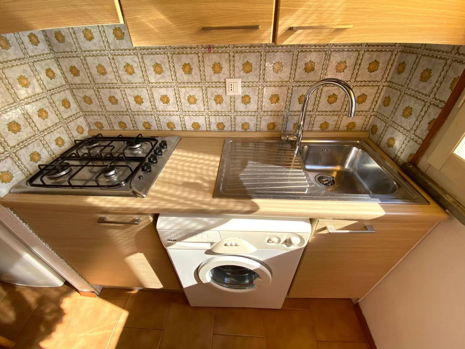 In Lido Delle Nazioni mit Kleinem Balkon - Drinnen