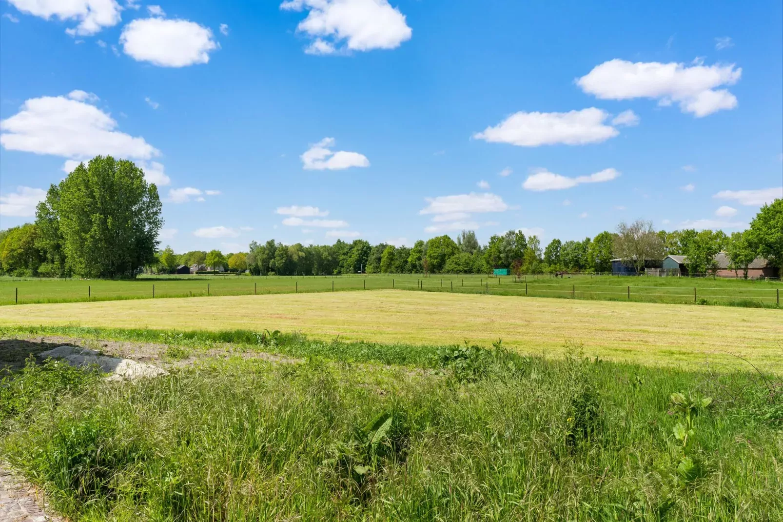 Home Den Ham-Areas summer 1km