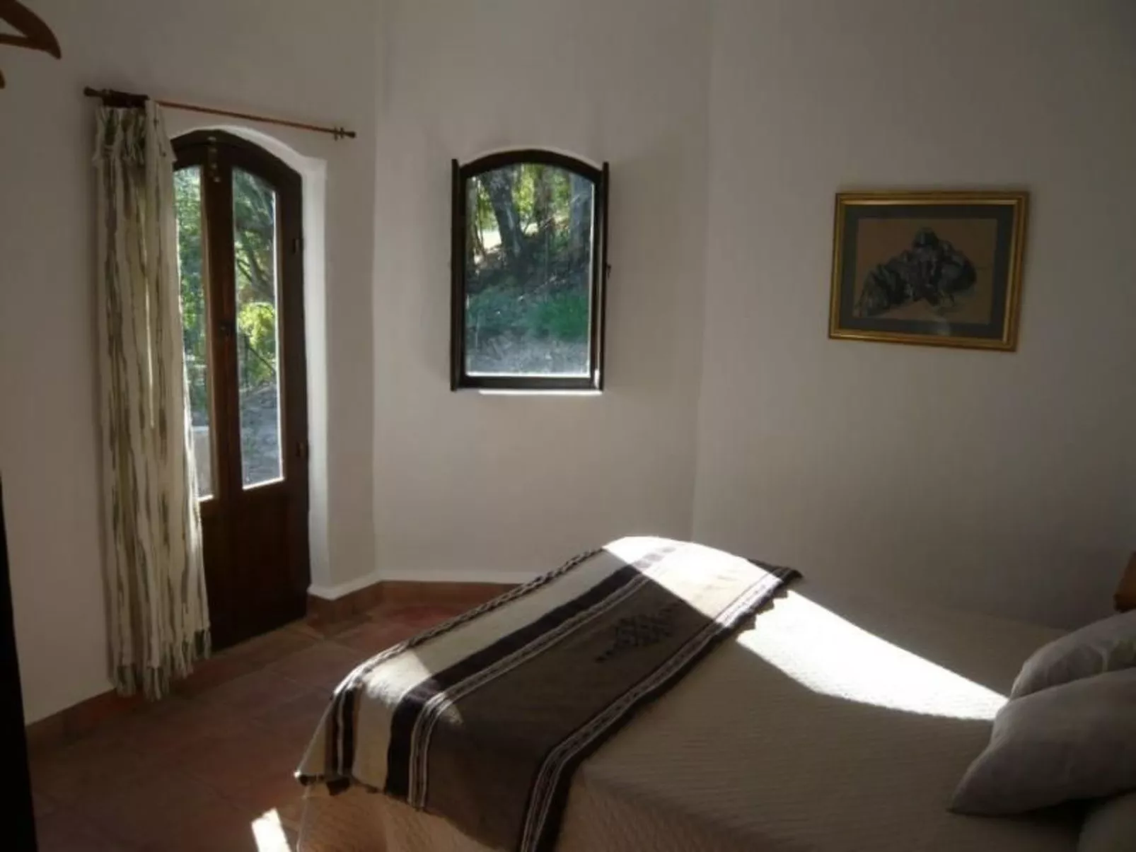 Mit Terrasse in der Nähe eines Wasserfalls - Drinnen