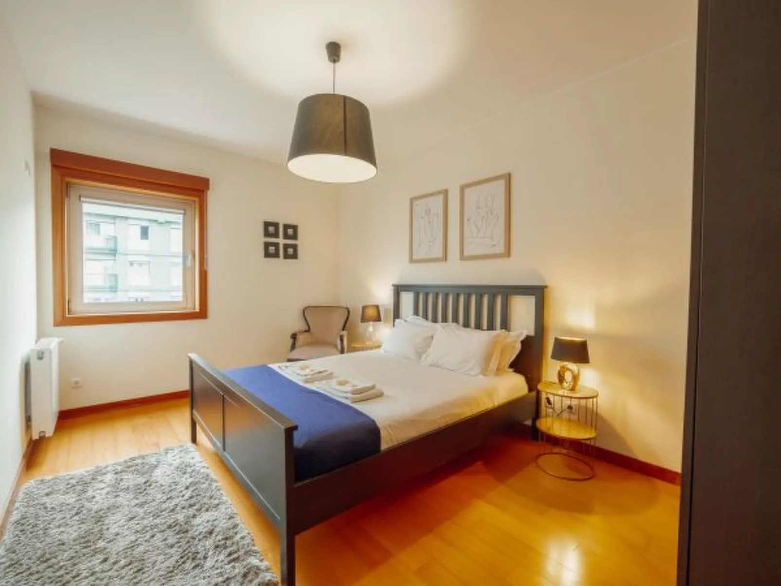 DOWNTOWN DELUXE 6 by VACATIONY - Drinnen