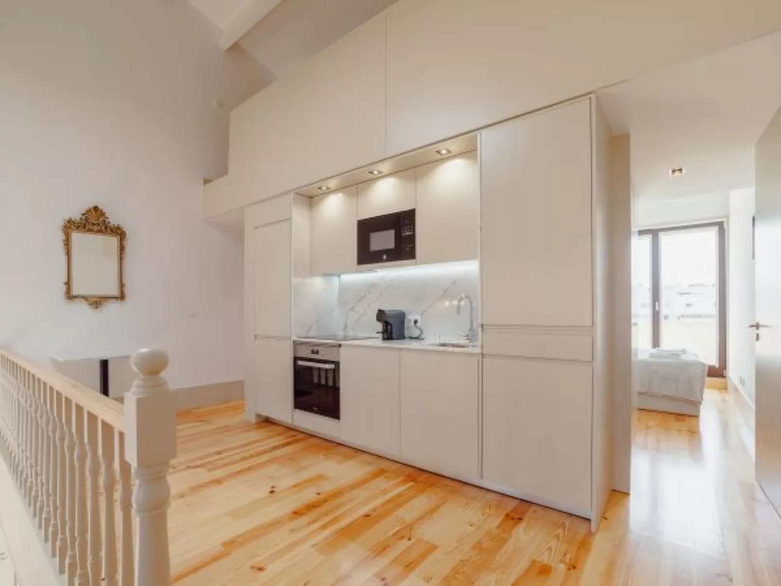 LEGACY OPORTO PREMIUM APARTMENT I by VACATIONY - Inside