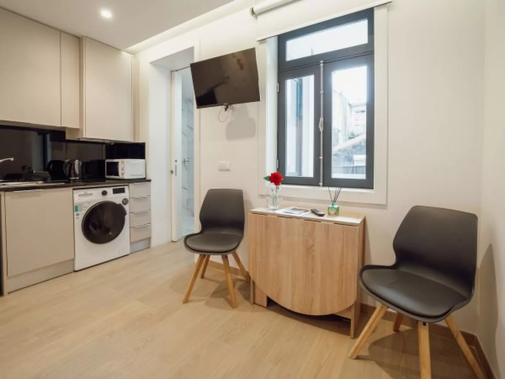 CARMO RESIDENCE PORTO - S. LUIS by VACATIONY - Dedans