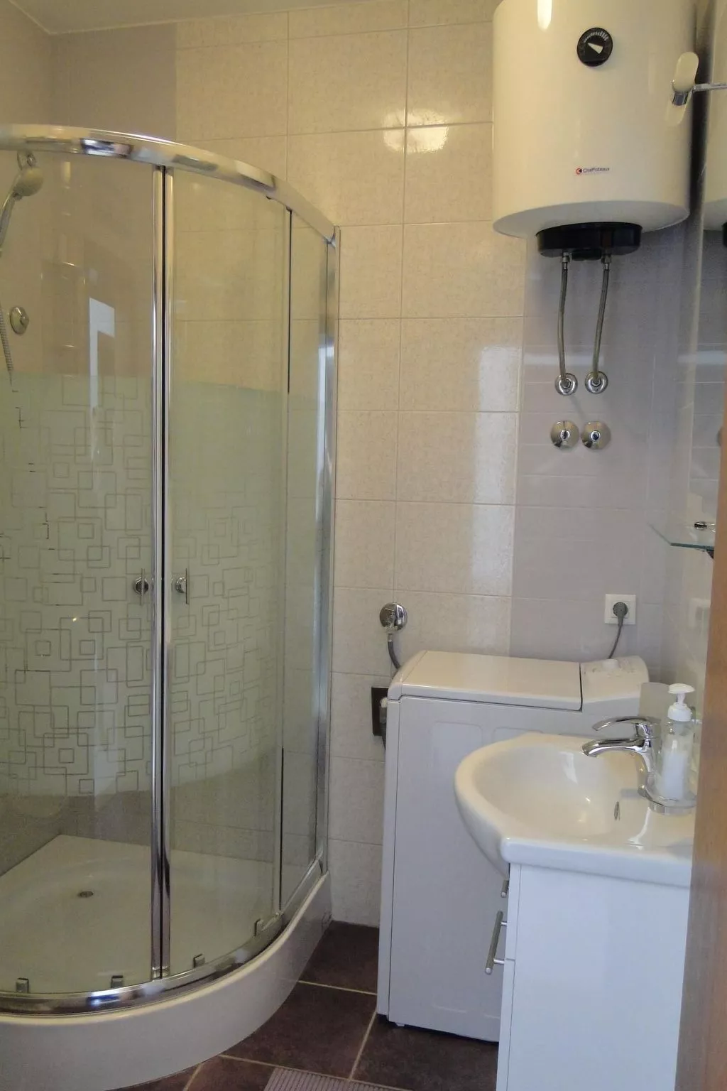 Wohnung "Niva 1" mit Blick auf das Wasser - Drinnen