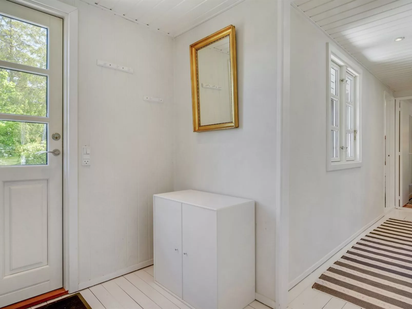 "Tobrjön" - 200m to the fjord - Dedans