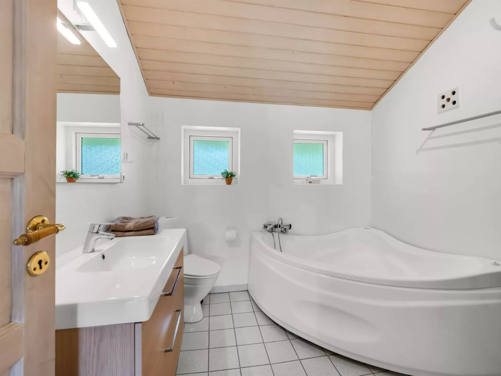 "Salla" - 1.2km from the sea - Inside