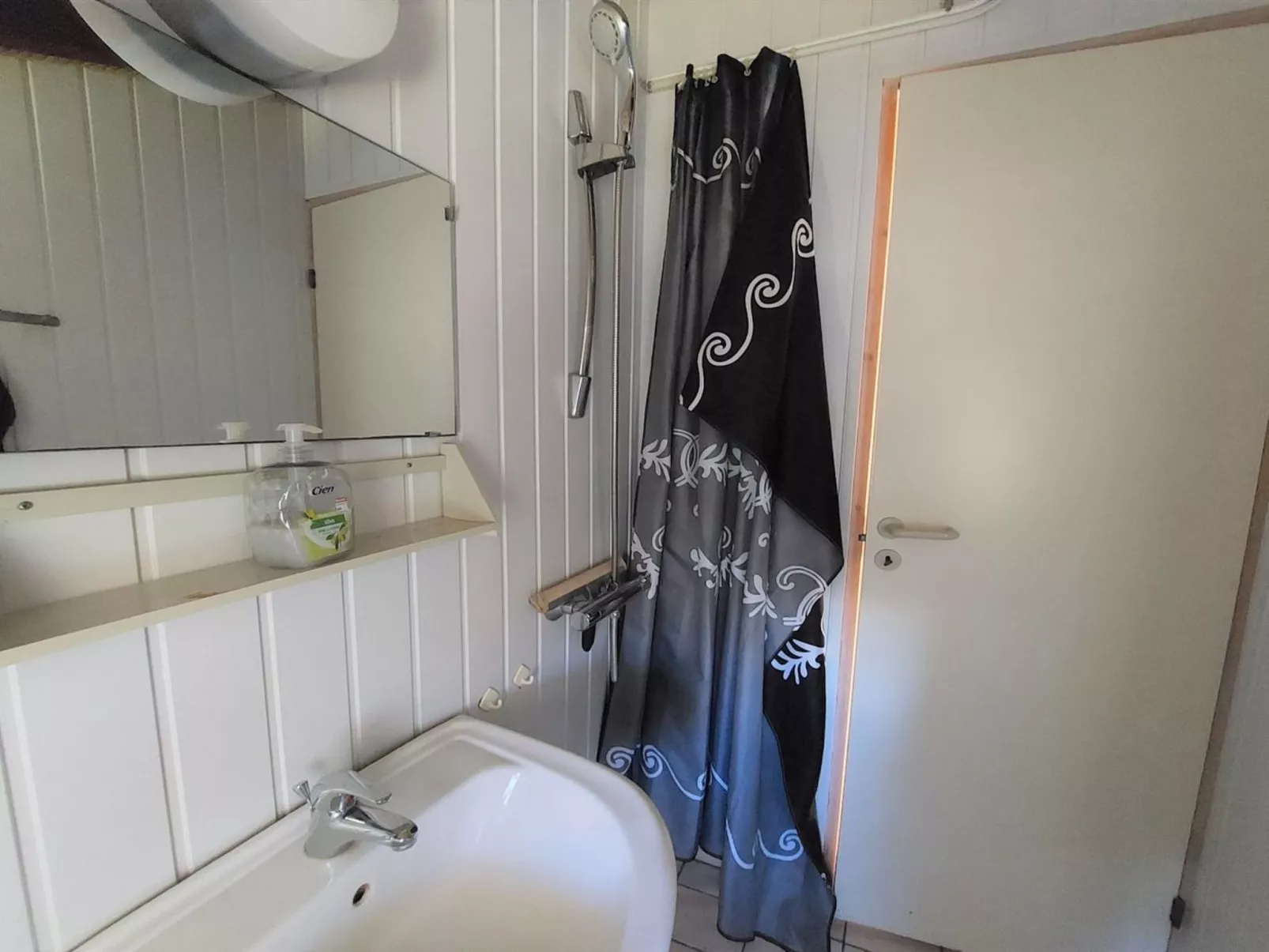 "Annik" - 980m to the fjord - Drinnen