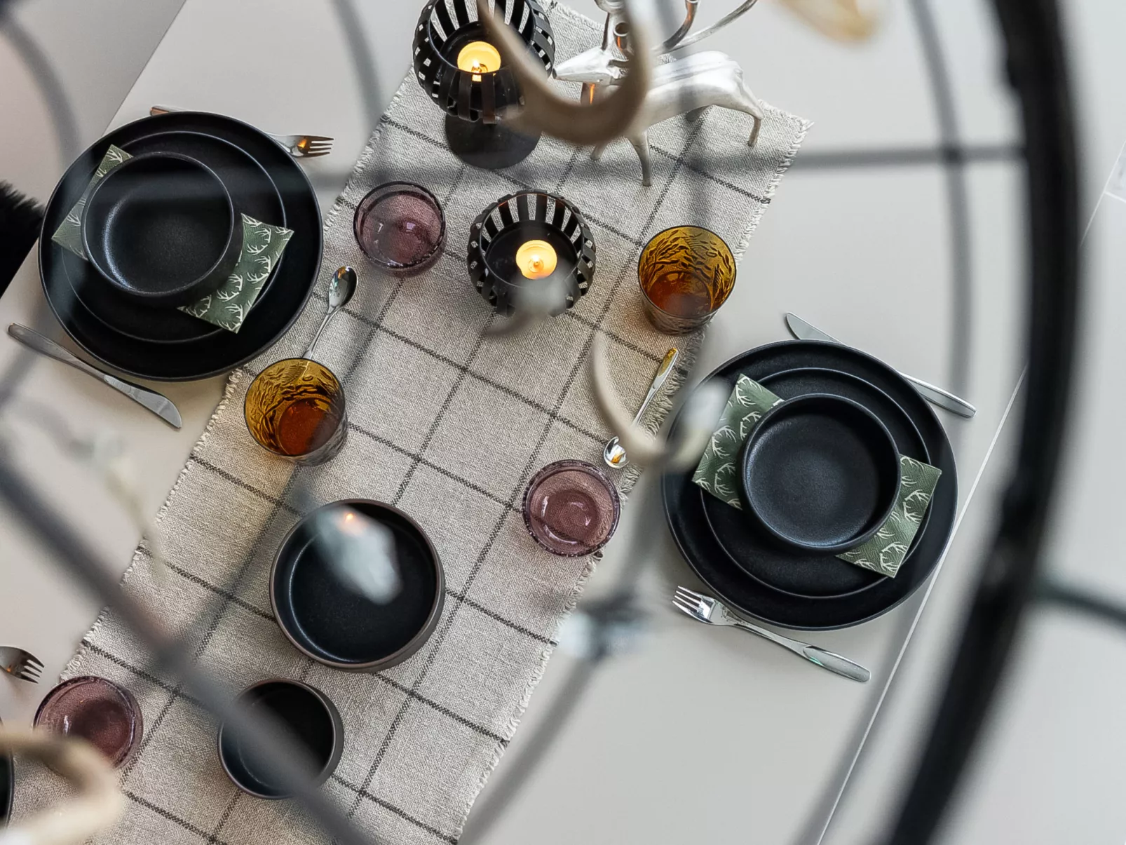 Loma-saaga 3 - Dedans