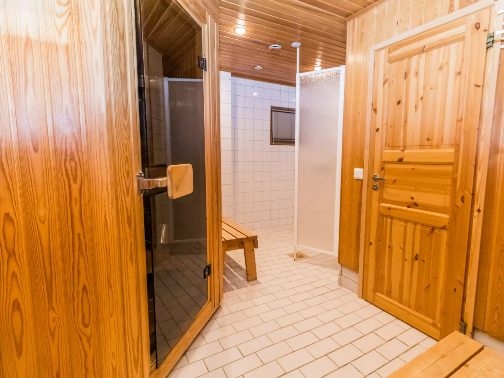 Vuolkuma a - Drinnen