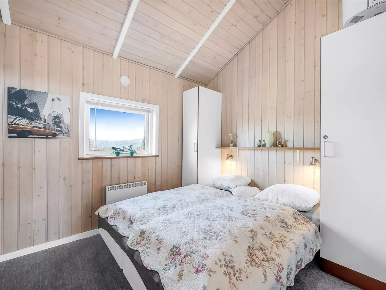 "Asgard" - 800m to the fjord - Inside