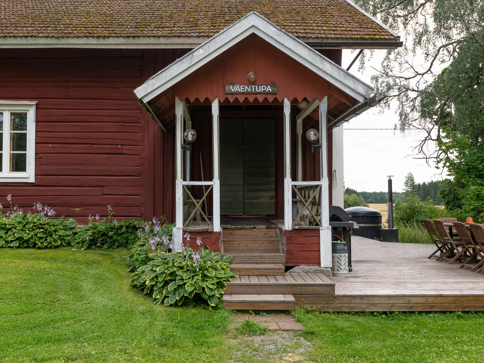 Virtaan väentupa - Inside