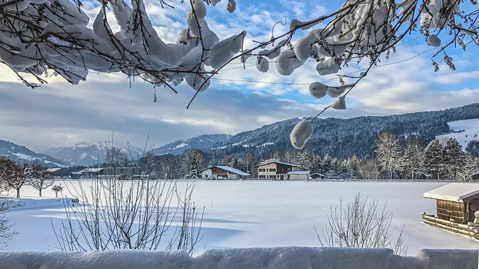 Panoramahaus Itter-View winter