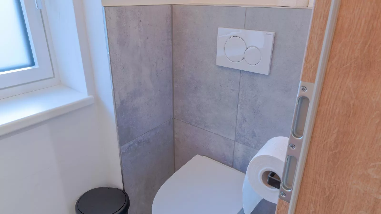 Tirolee Marchegg EG-Bathroom
