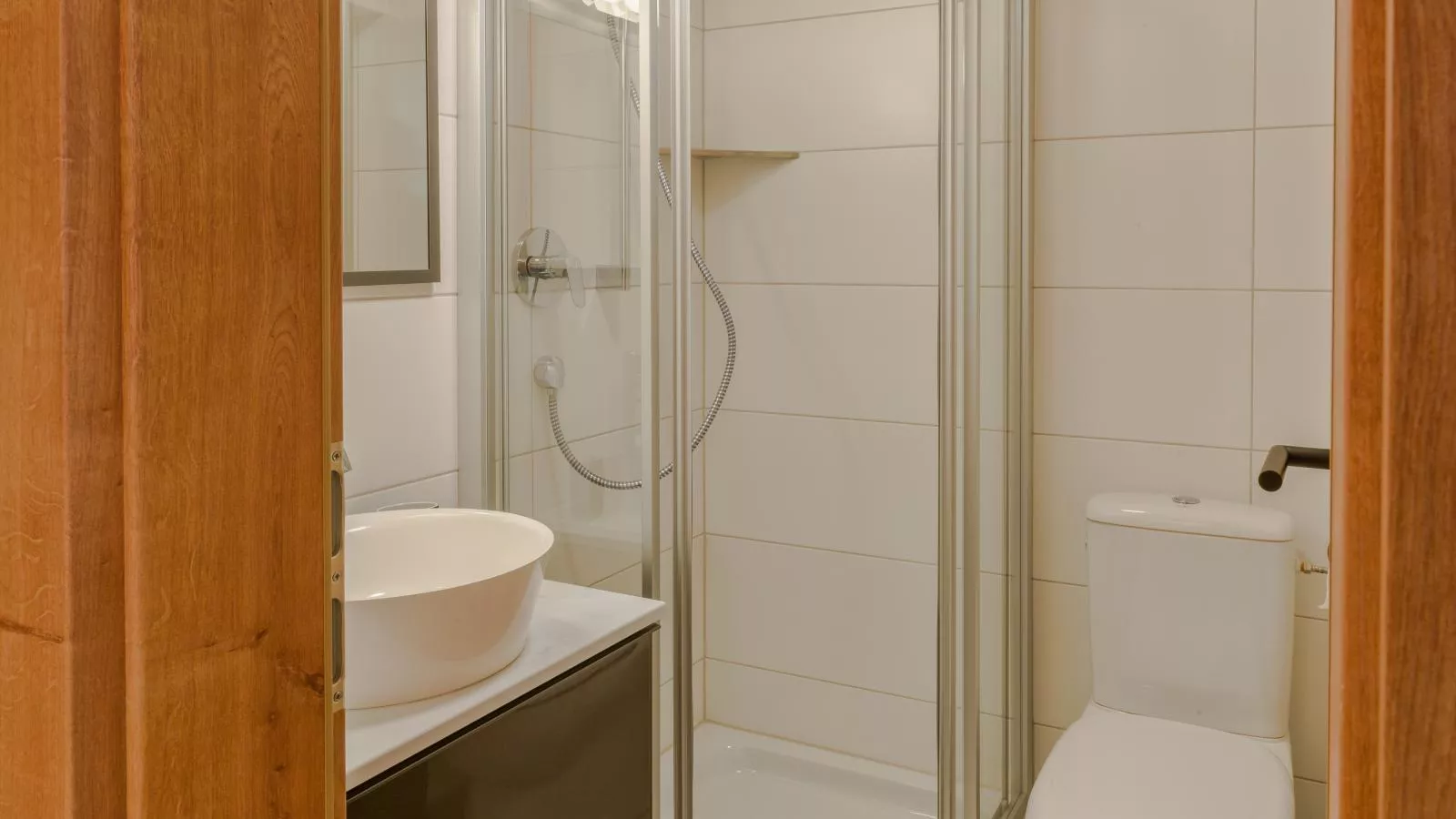 Tirolee Marchegg EG Top 1-Bathroom