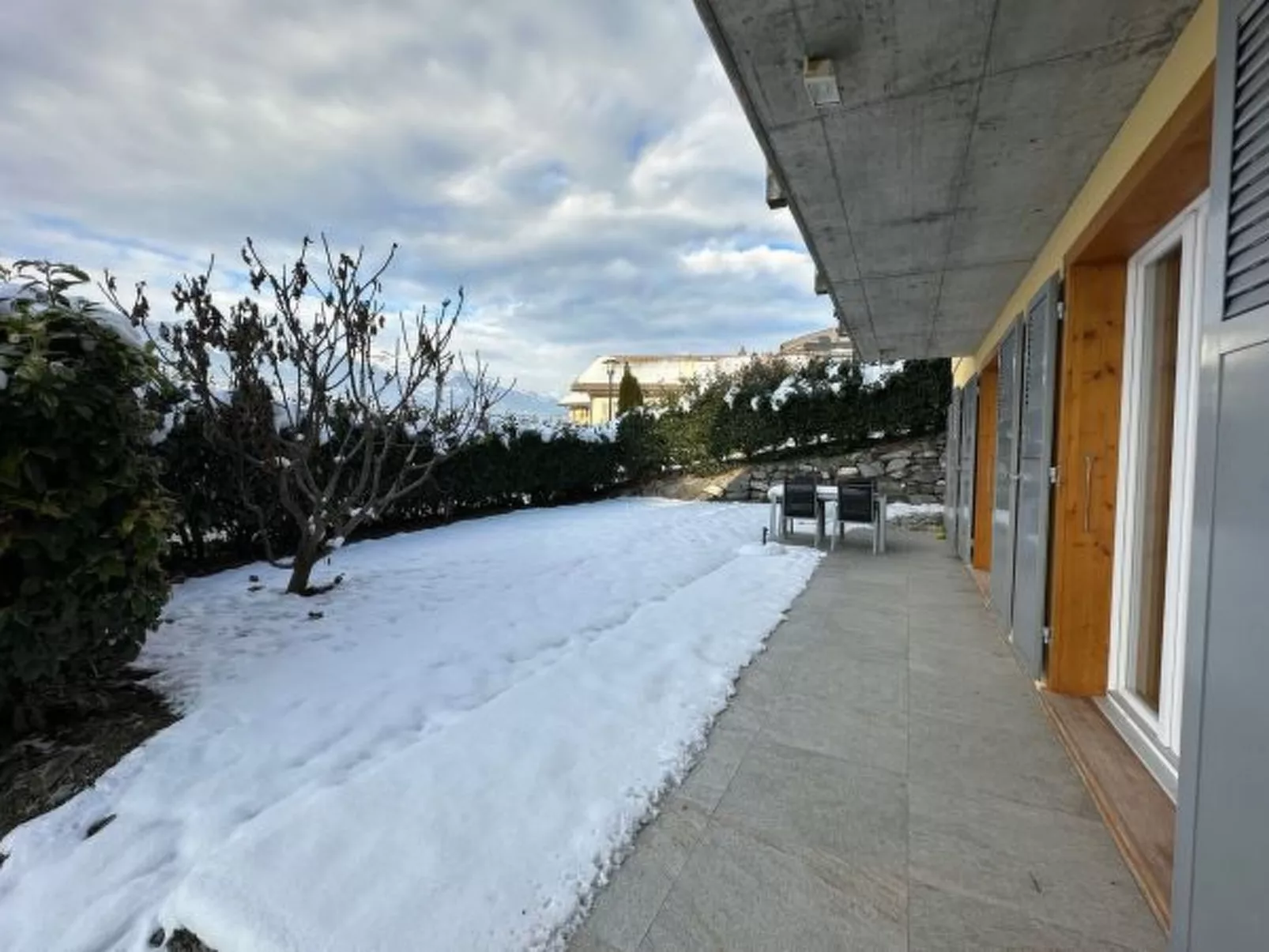 Why not à 5 mns de Sion - Draußen