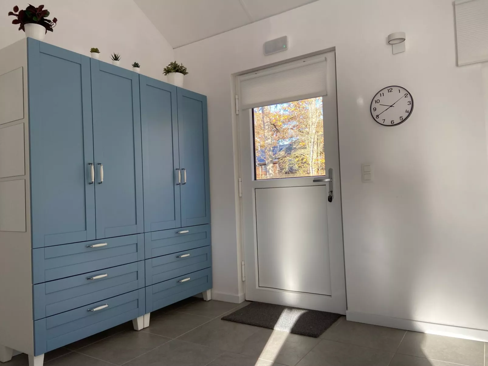 Modernes Chalet für 4 Personen in einem Waldpark - Drinnen