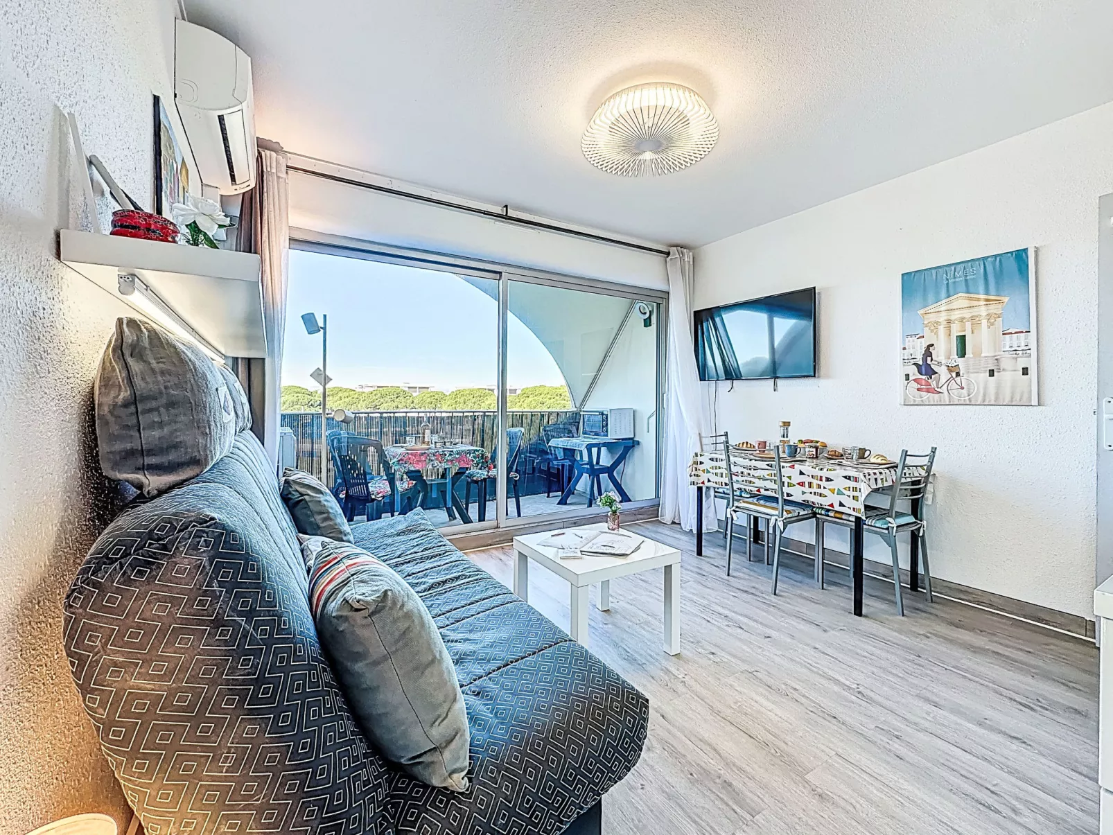 Le Grand Galion - Drinnen