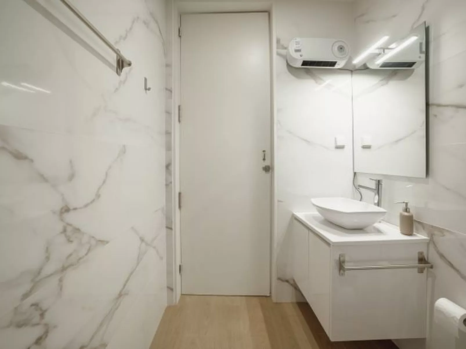 CARMO RESIDENCE PORTO - S. HELENA by VACATIONY - Inside