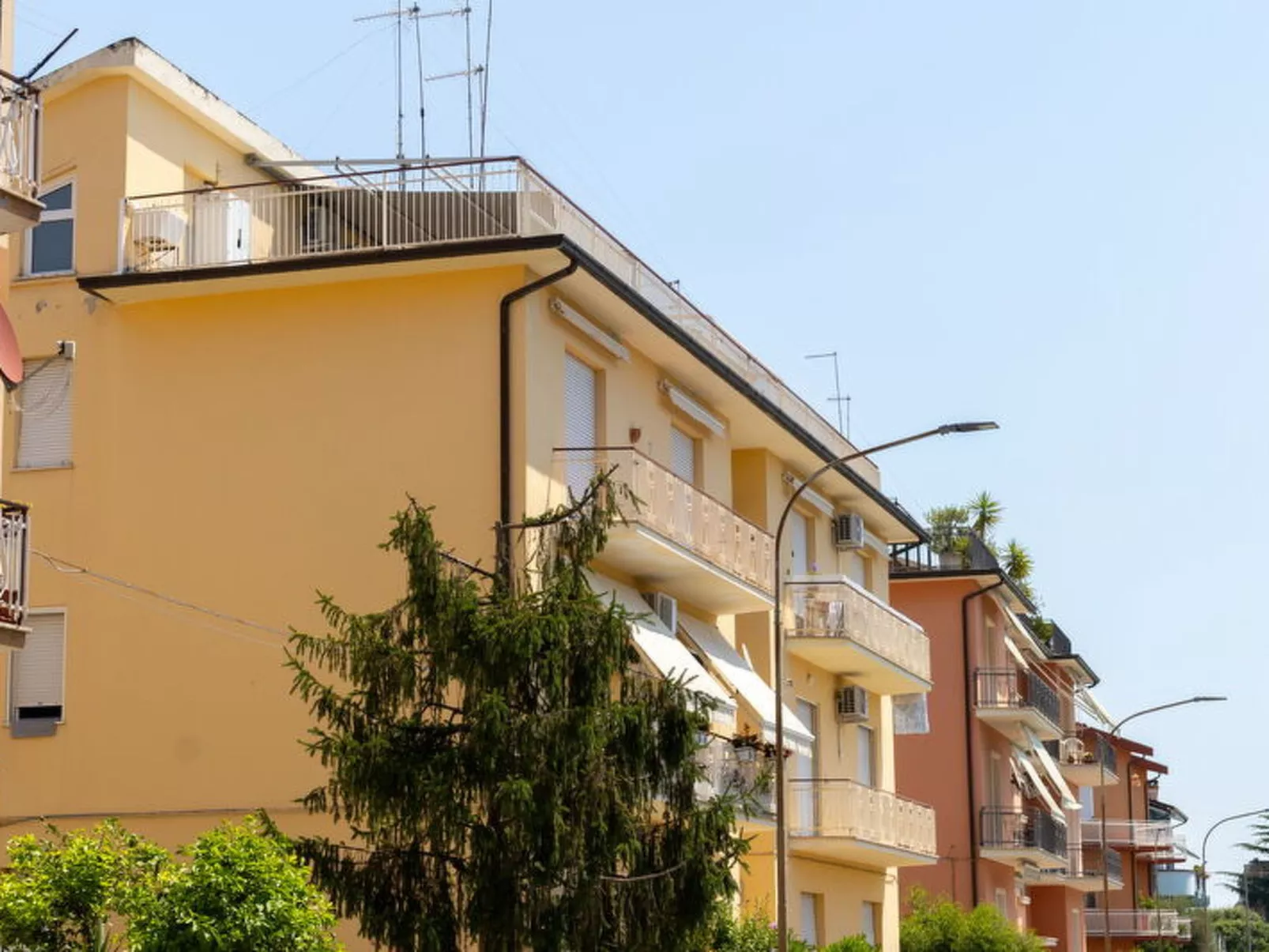 Sopraloreto Apartment - Dehors