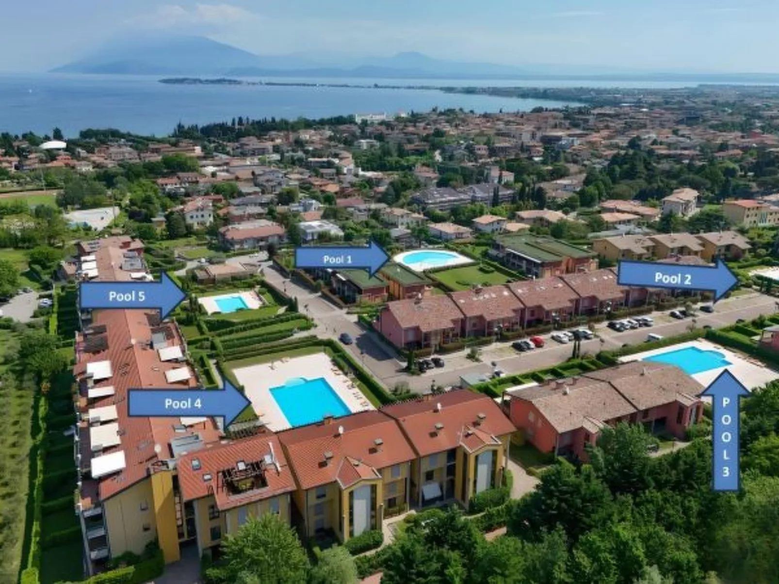 DesenzanoLoft CO2 – In Wohnanlage mit 5 Pools - Image-tags.info