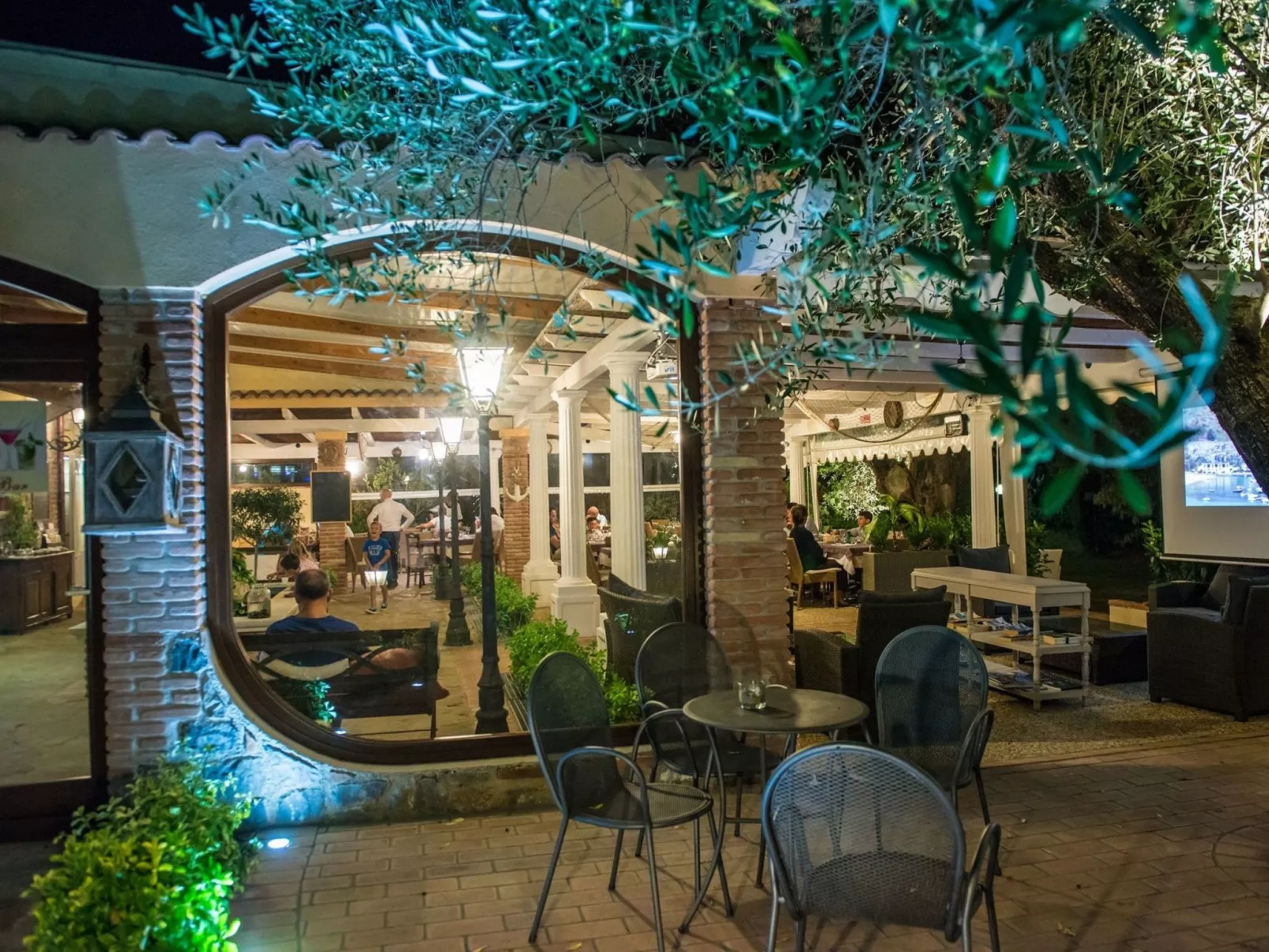 Dreibettzimmer - Outside