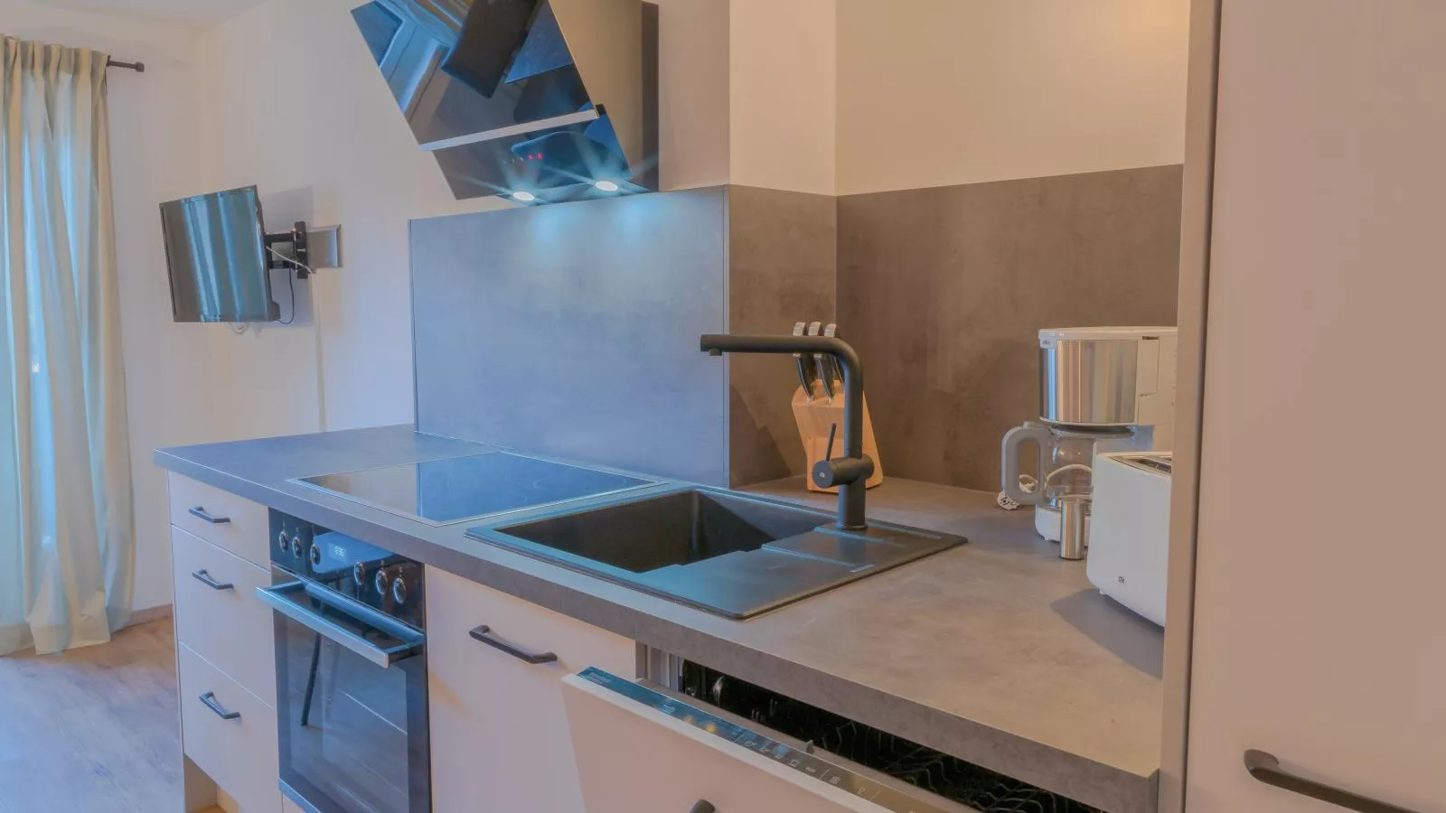 Tirolee Marchegg 2 OG Top 4-Kitchen