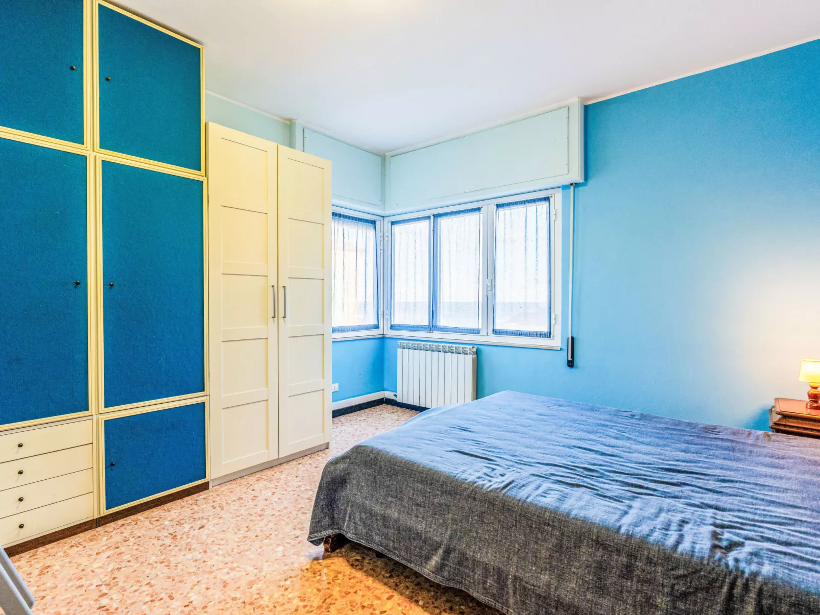 Holiday Home - Inside