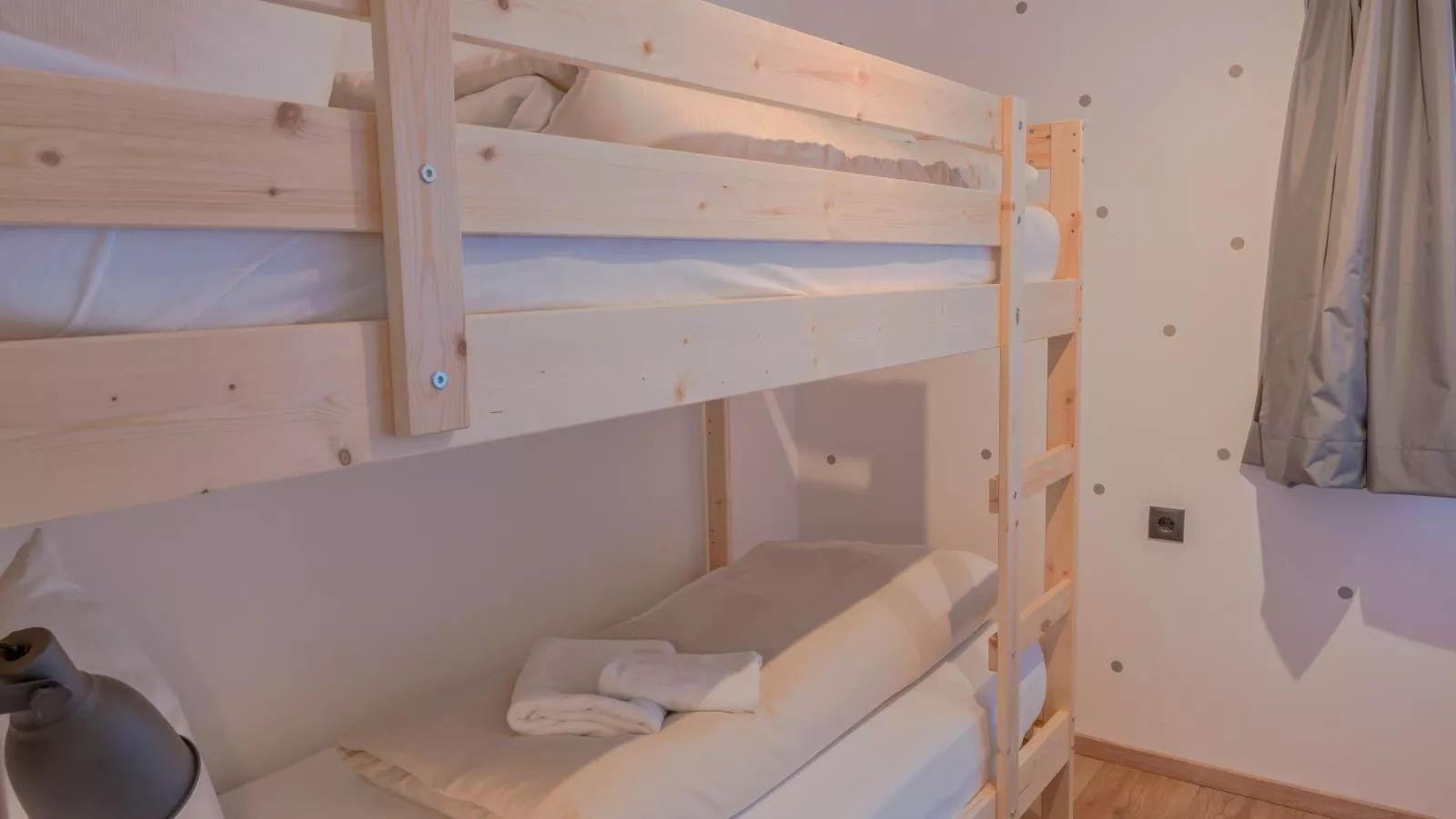 Tirolee Marchegg 2 OG Top 4-Bedroom
