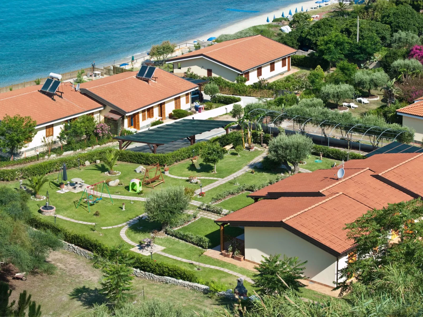 Luxus-Drei-Zimmer-Wohnungen mit großem Garten - Dehors