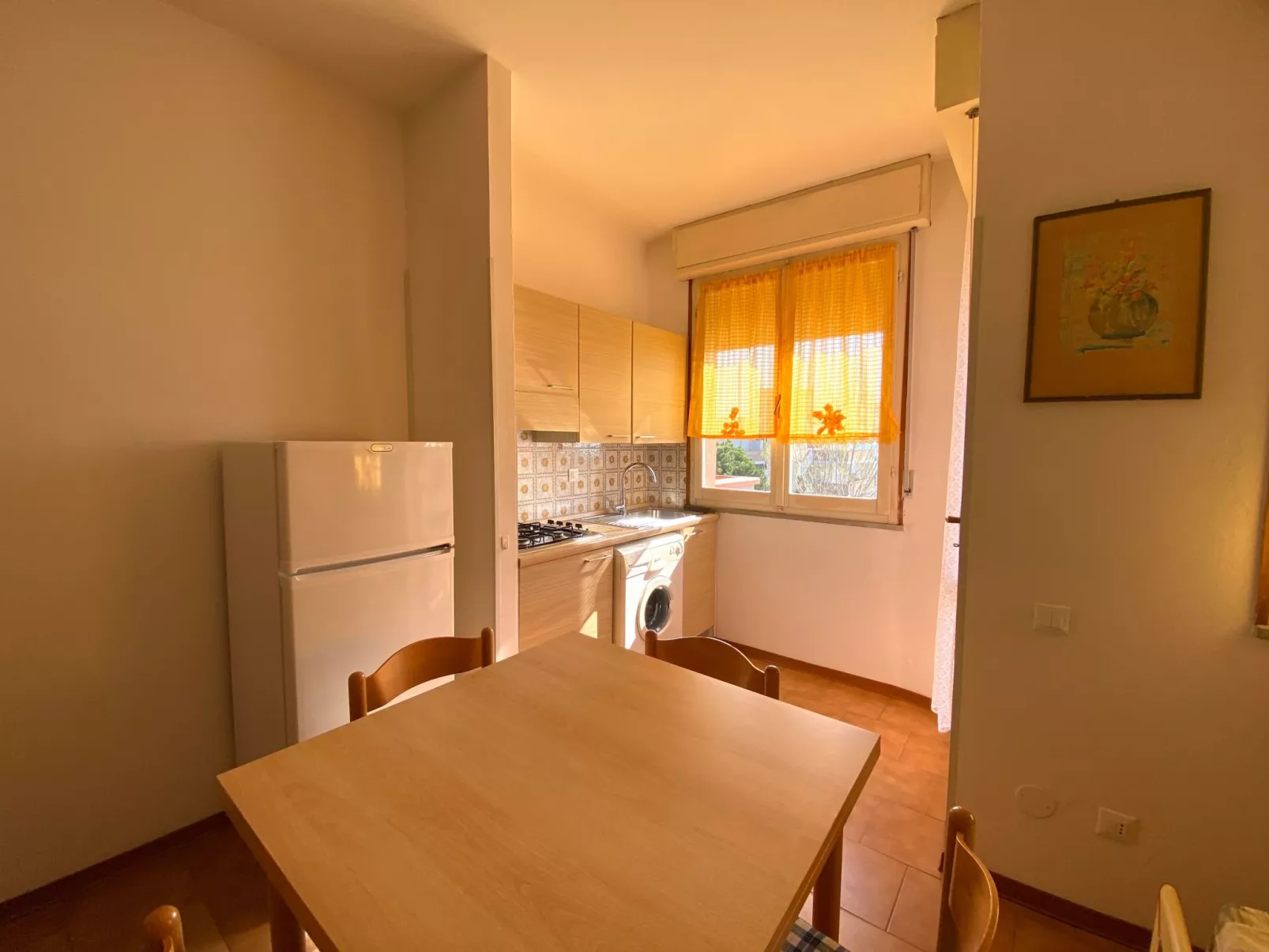 In Lido Delle Nazioni mit Kleinem Balkon - Drinnen