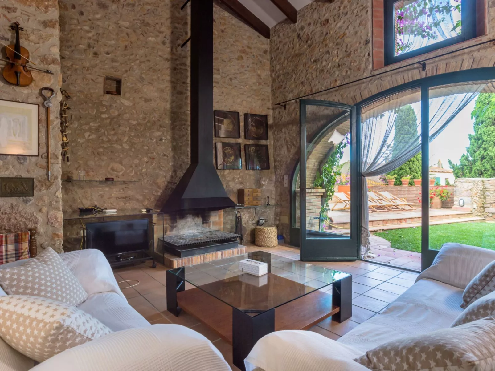 Mas Xargay - Drinnen