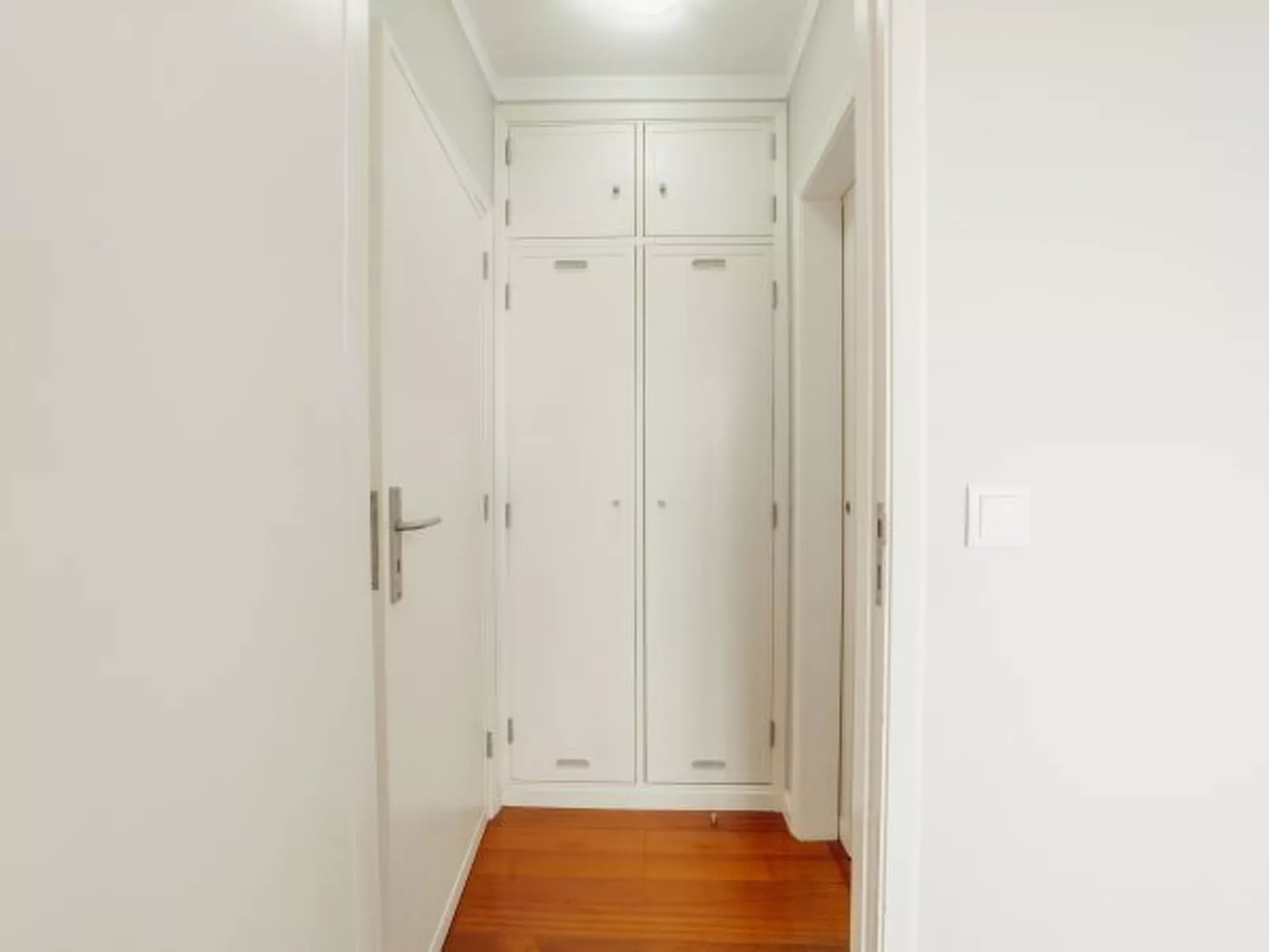 ESPINHO SEAWALK AND SEAVIEW by VACATIONY - Inside