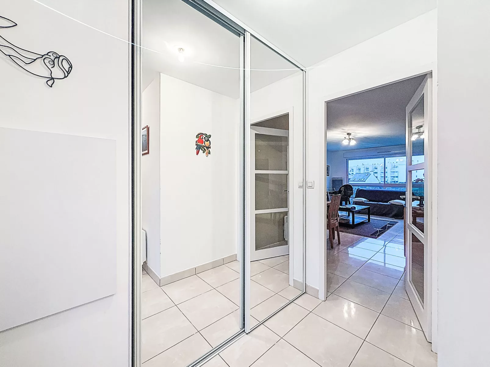 Stella Maris - Inside