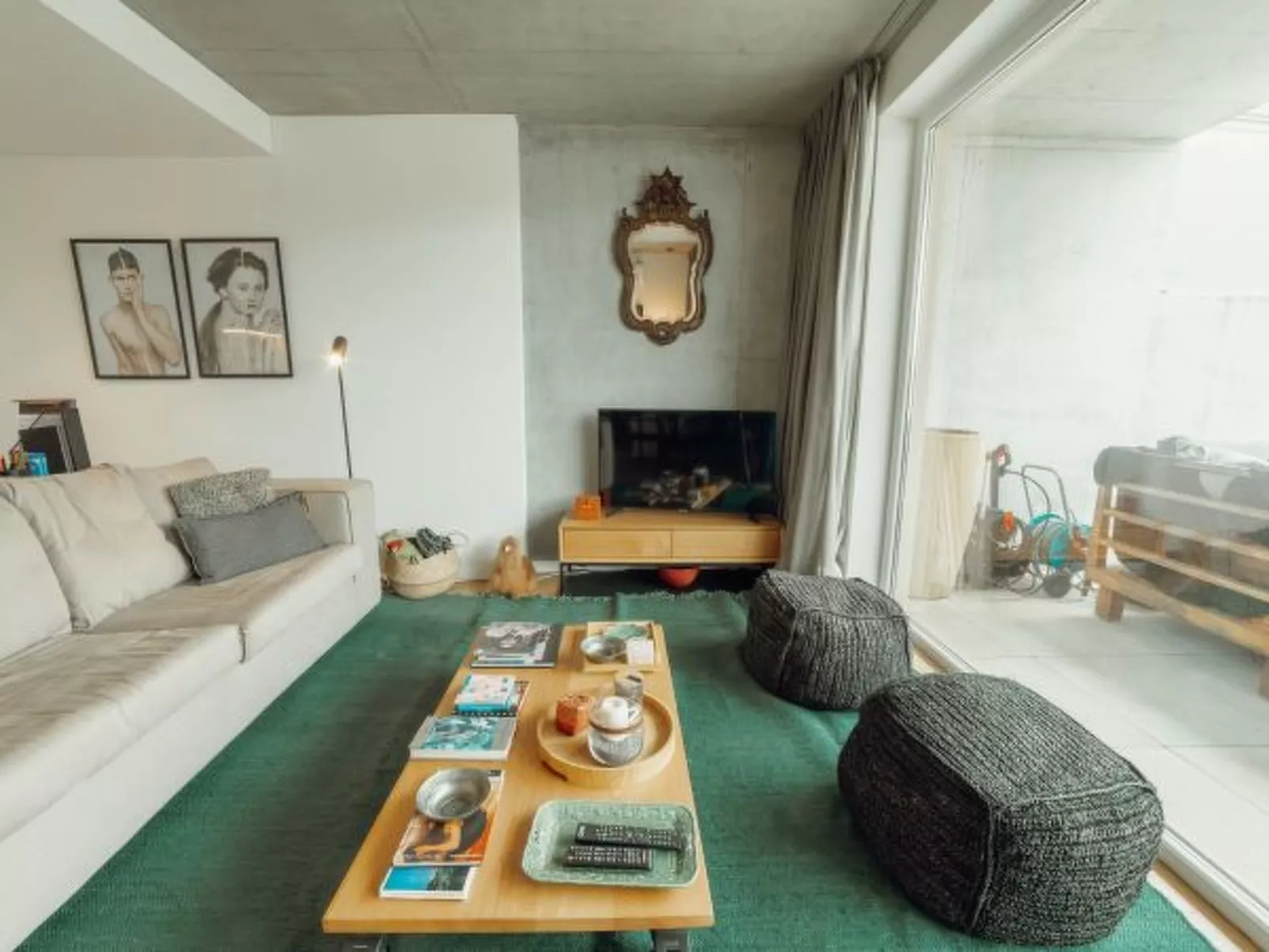 BEACH & SUN APARTMENT by VACATIONY - Inside