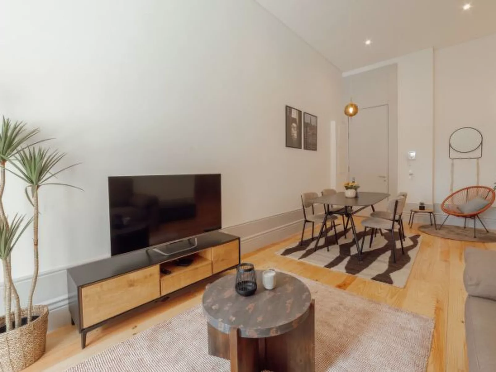 HEART OF PORTO APARTMENT B TERRACE by VACATIONY - Dedans