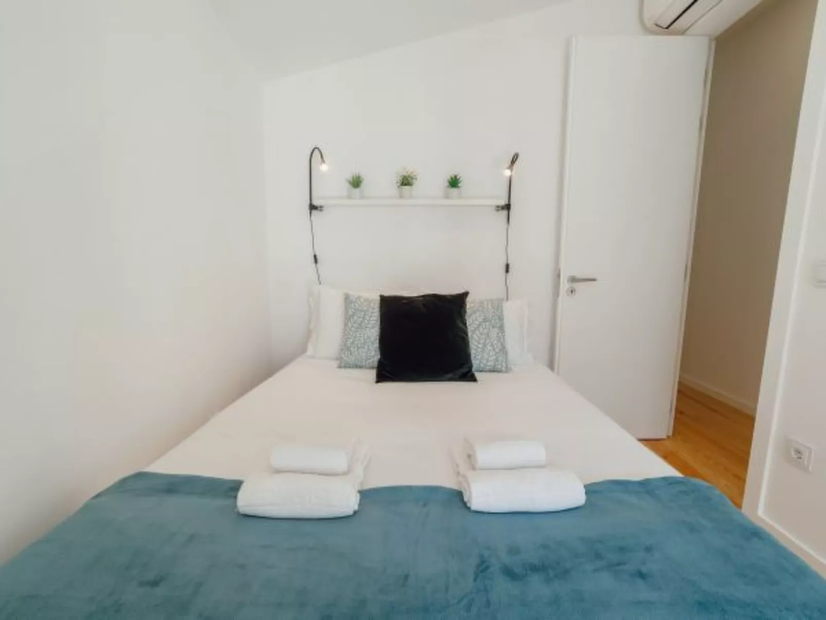 COURTYARD OPORTO DESIGN APARTMENT M - Dedans