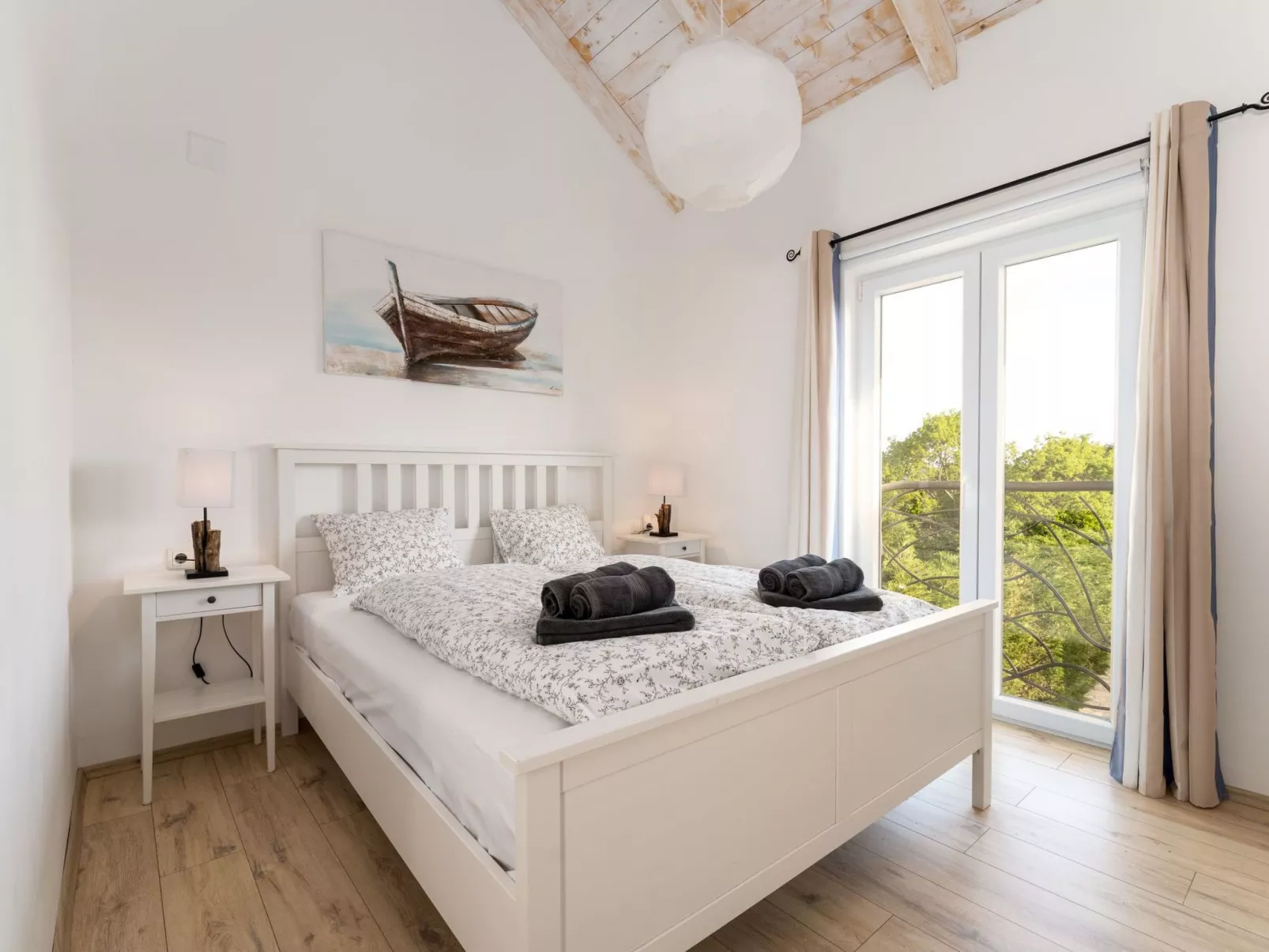 Eine luxuriöse Villa "Maslina" mit Pool und Grill - Dedans