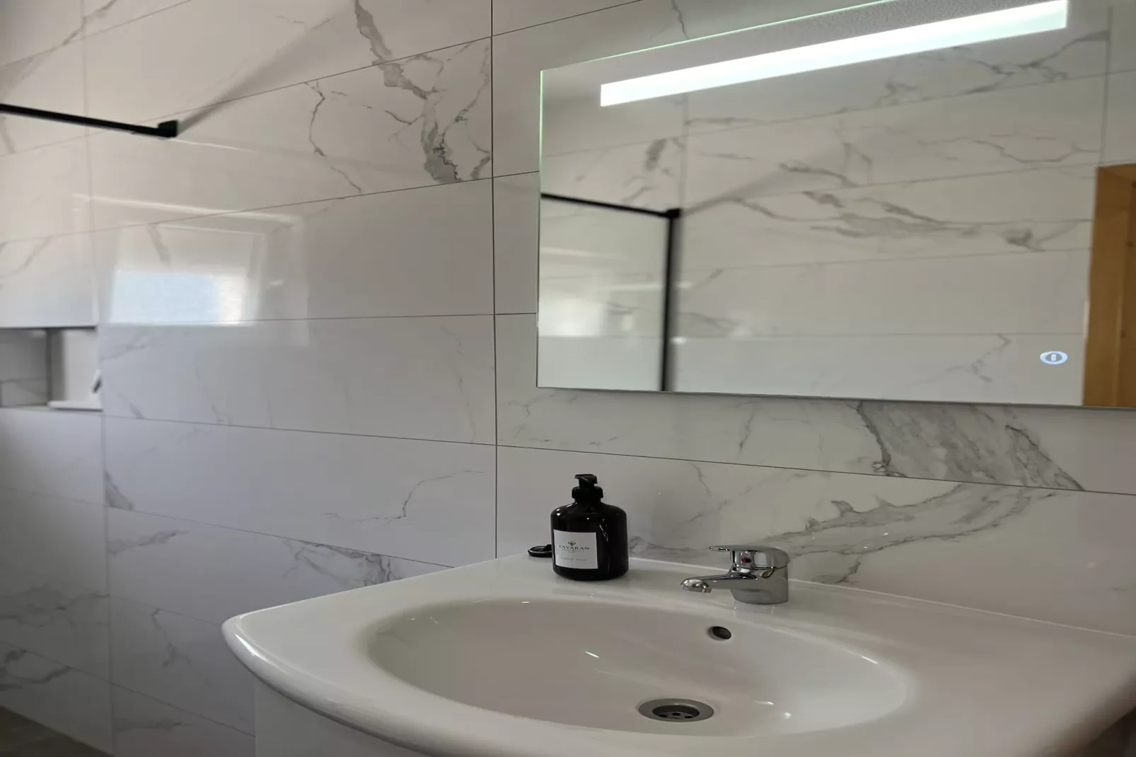 Apartment Lavaran 1 - Badezimmer