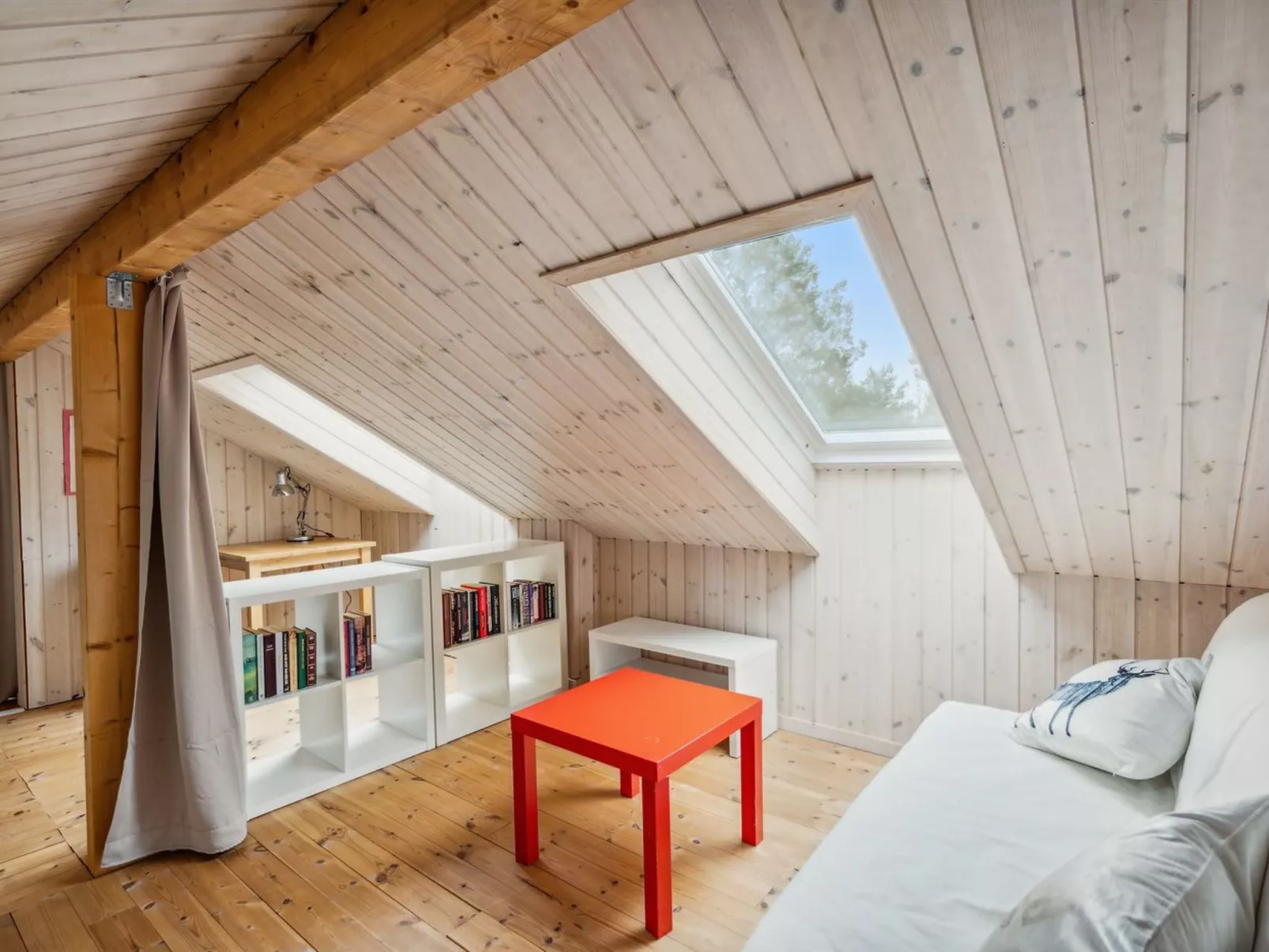 "Thorth" - 1.3km from the sea - Inside