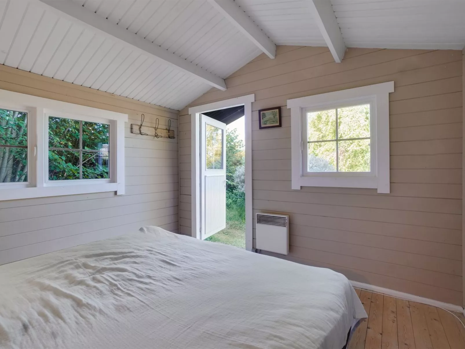 "Esaias" - 1.1km from the sea - Inside