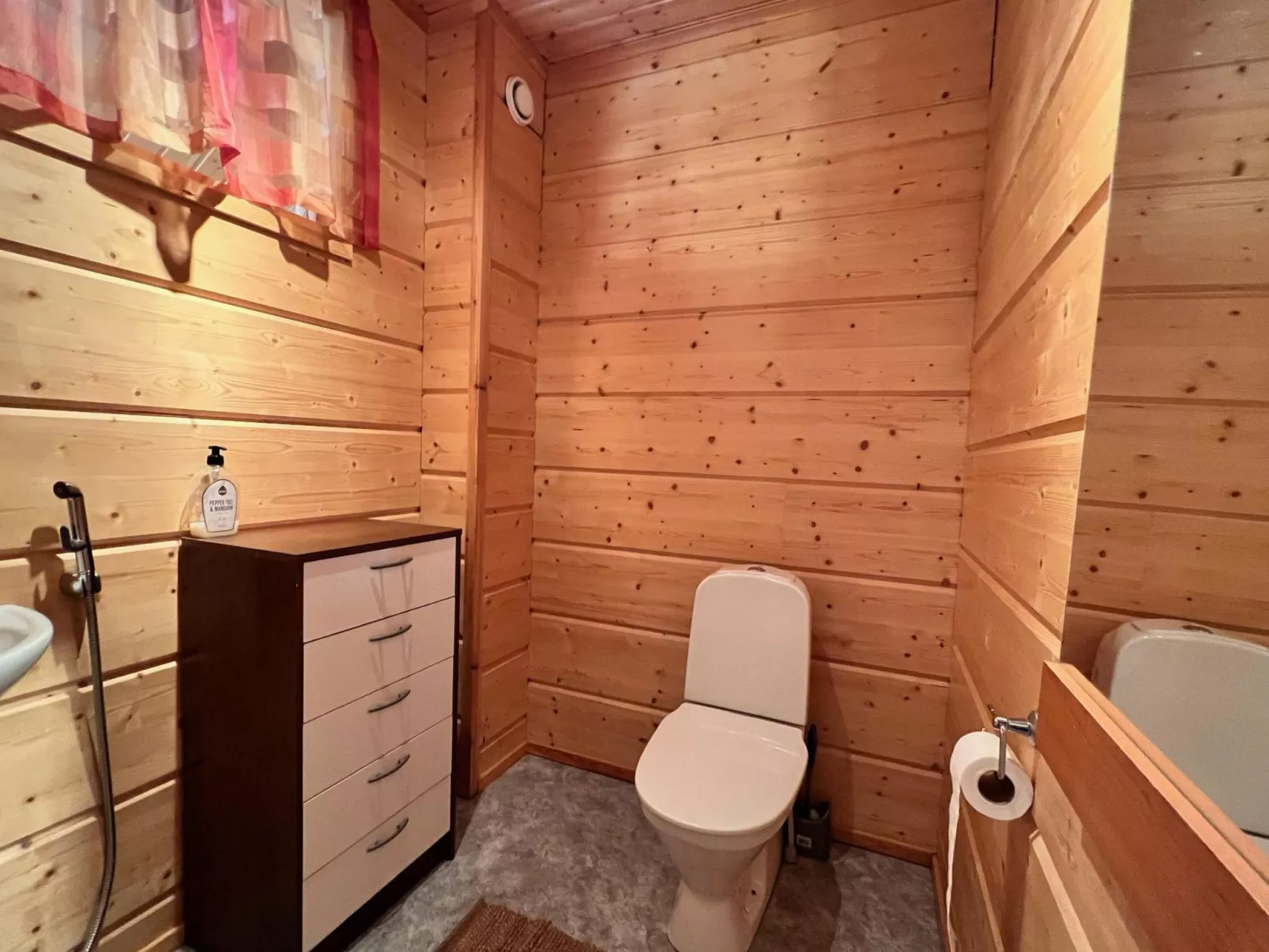 Jytilevi a - Drinnen