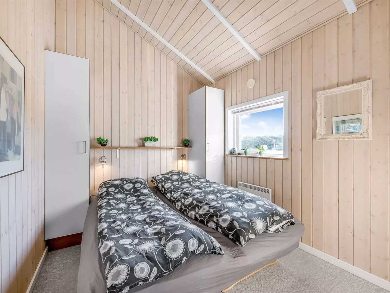 "Asgard" - 800m to the fjord - Inside