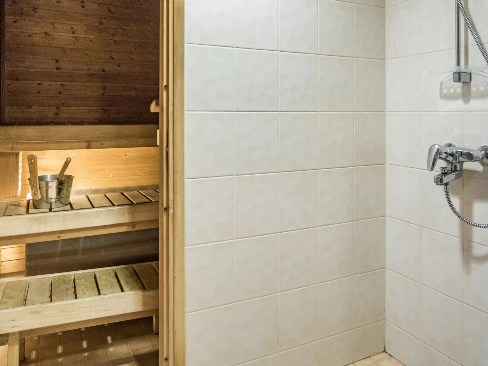 Klz 4. rubiini - Dedans