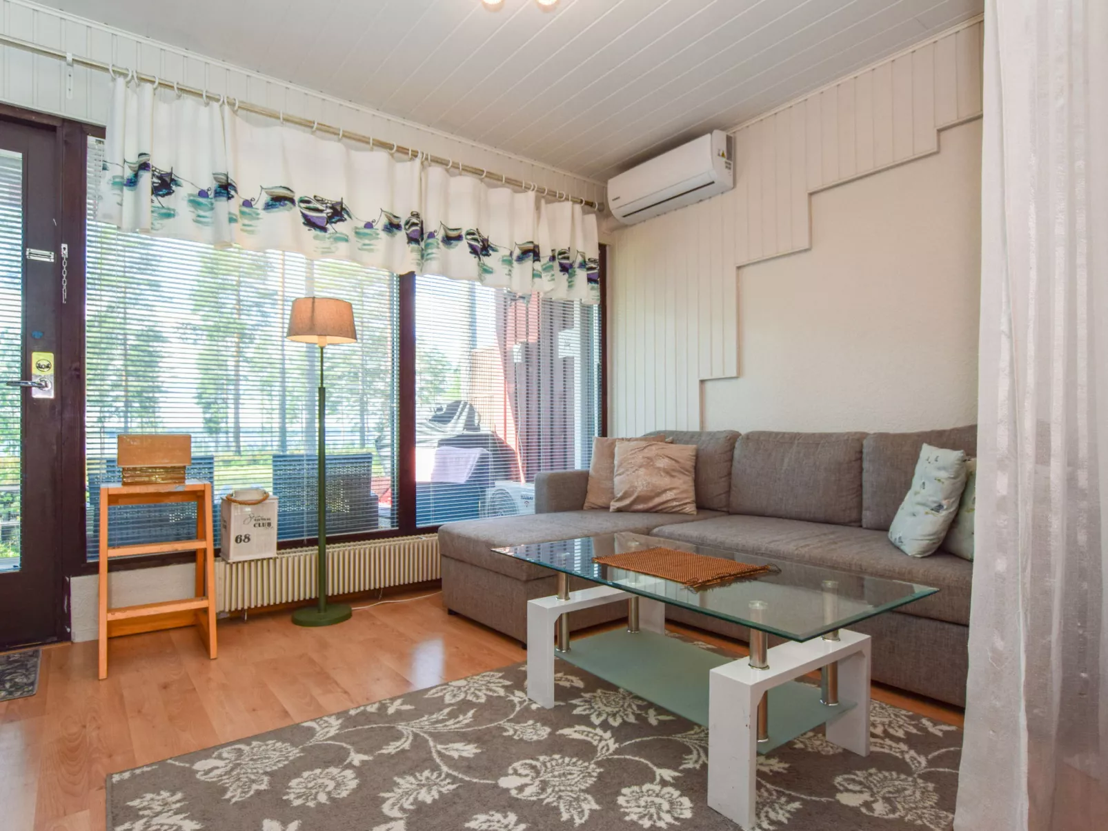 Joutiainen h 44 - Drinnen