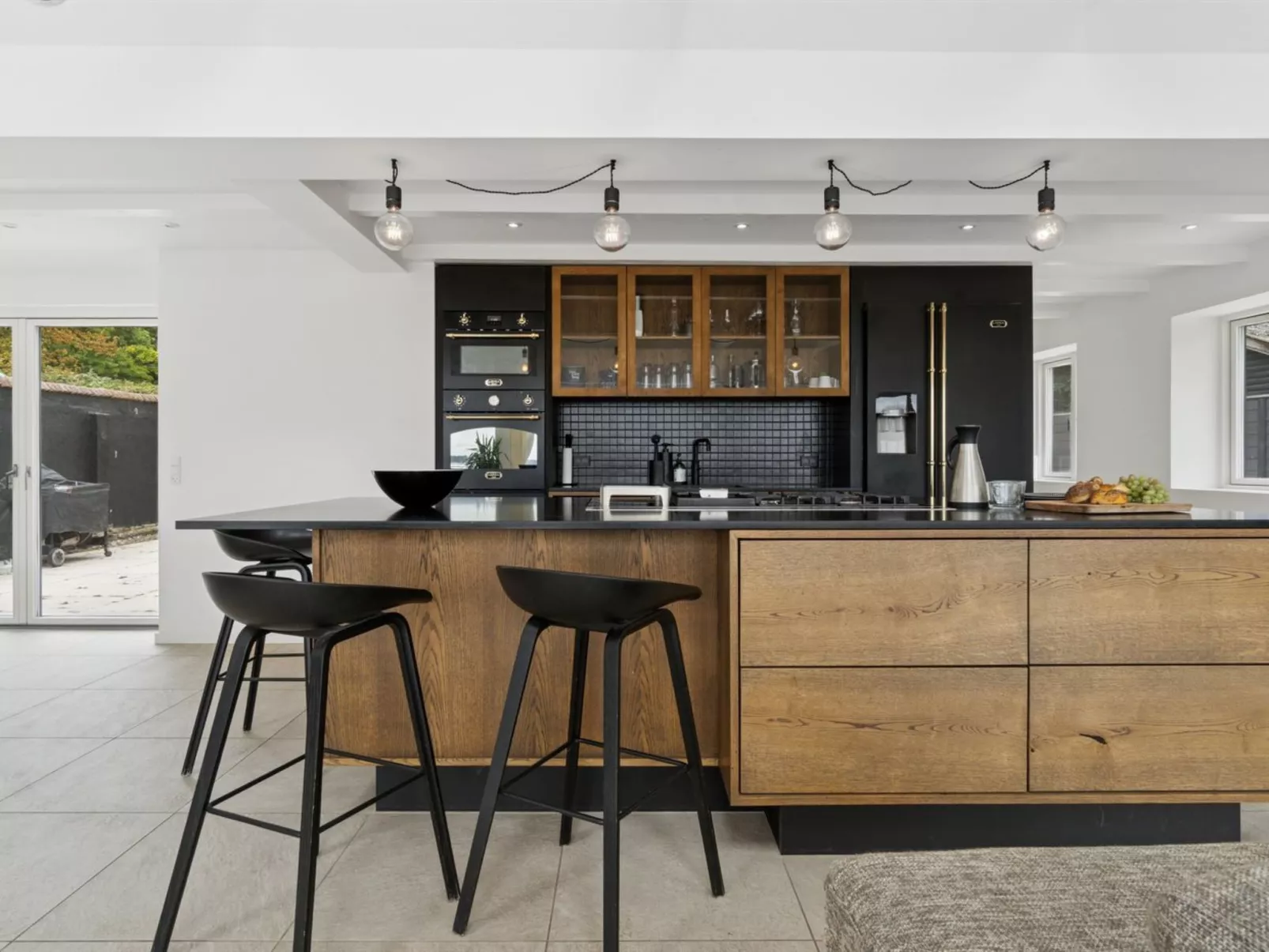 "Rusalina" - 20m from the sea - Drinnen