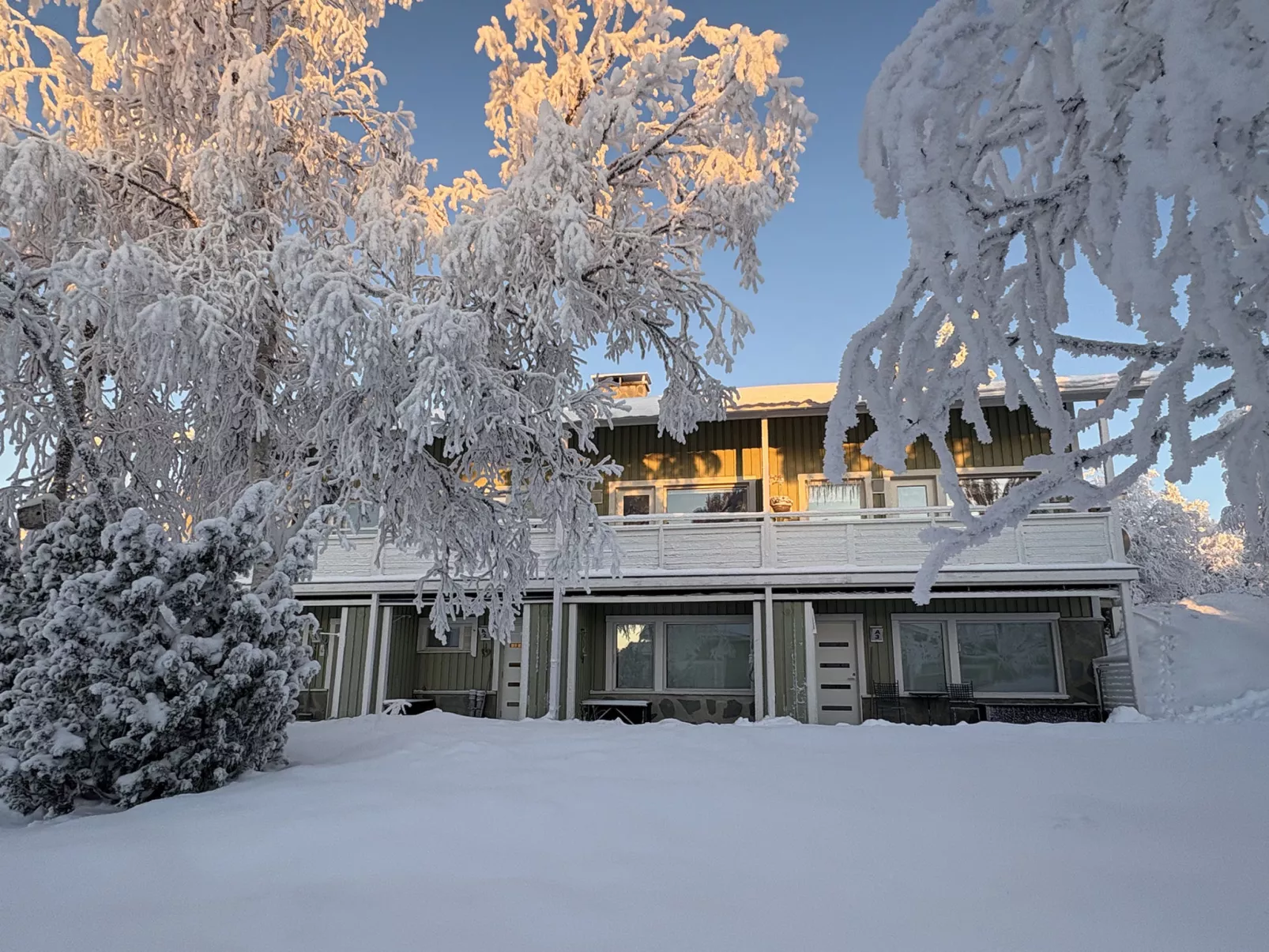 Lumikeidas - Drinnen