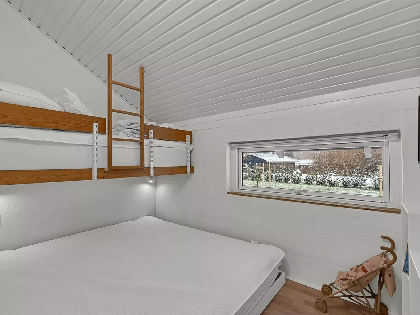 "Hielm" - 490m from the sea - Inside