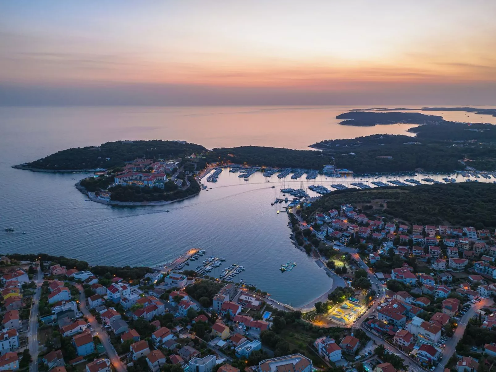 Villa Sail - Outside